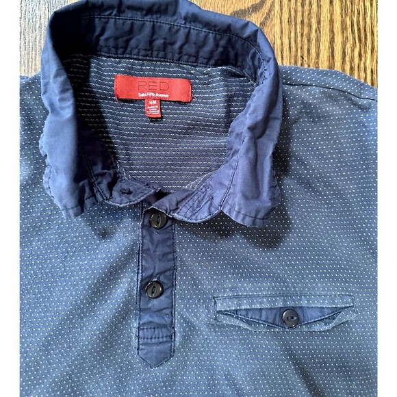 Red Saks Fifth Avenue Mens Polo Sz M Blue Spotted Button Pocket Short Sleeve - Picture 2 of 8